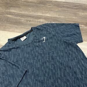 Gymshark Shirt Blue Gray Mens M Crewneck Geometric Honeycomb Gradient Stretch